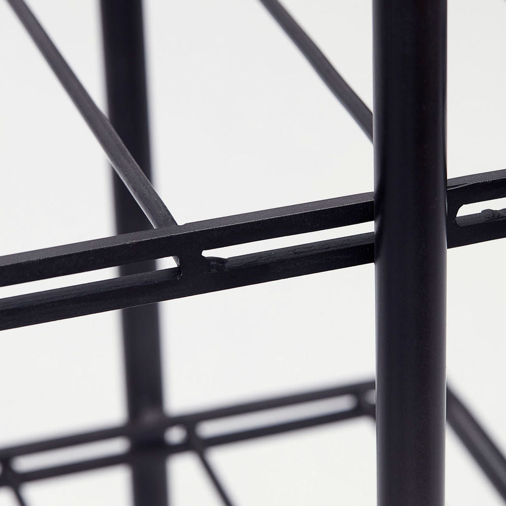 House Doctor Mesa auxiliar, Ganes, Negro