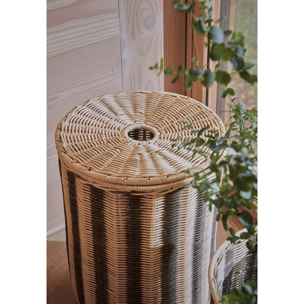 OYOY LIVING Striped Laundry Bin - Nature / Black